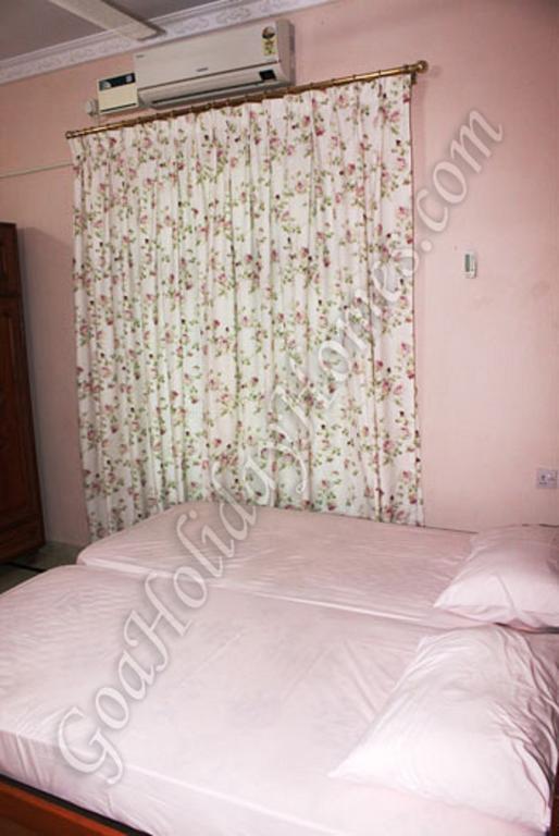 Shalom Dream Home Candolim Szoba fotó